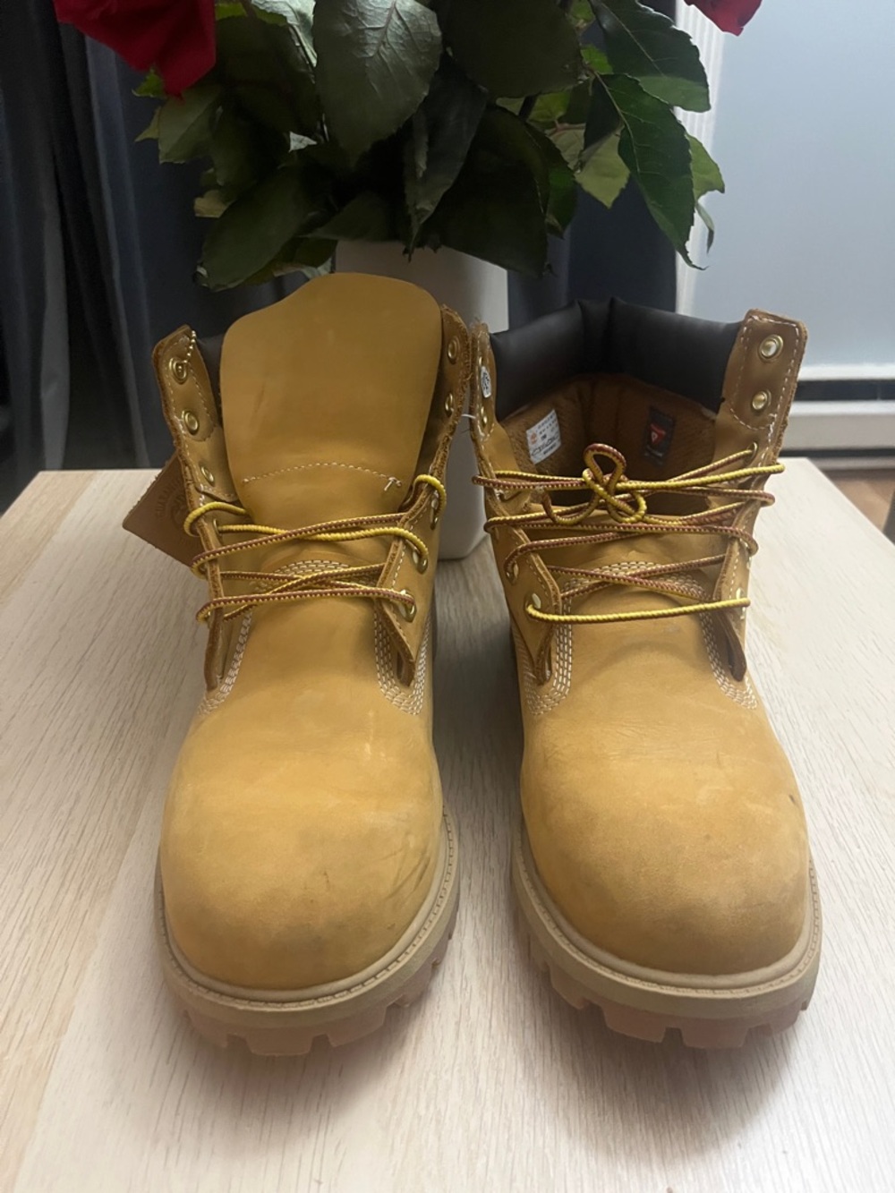 Classic Timberland Wheat Work Boots - Lace-Up Heritage Style